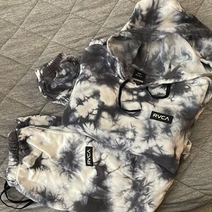 RVCA WOMENS TIE-DYE HOODIE & SWEATPANTS